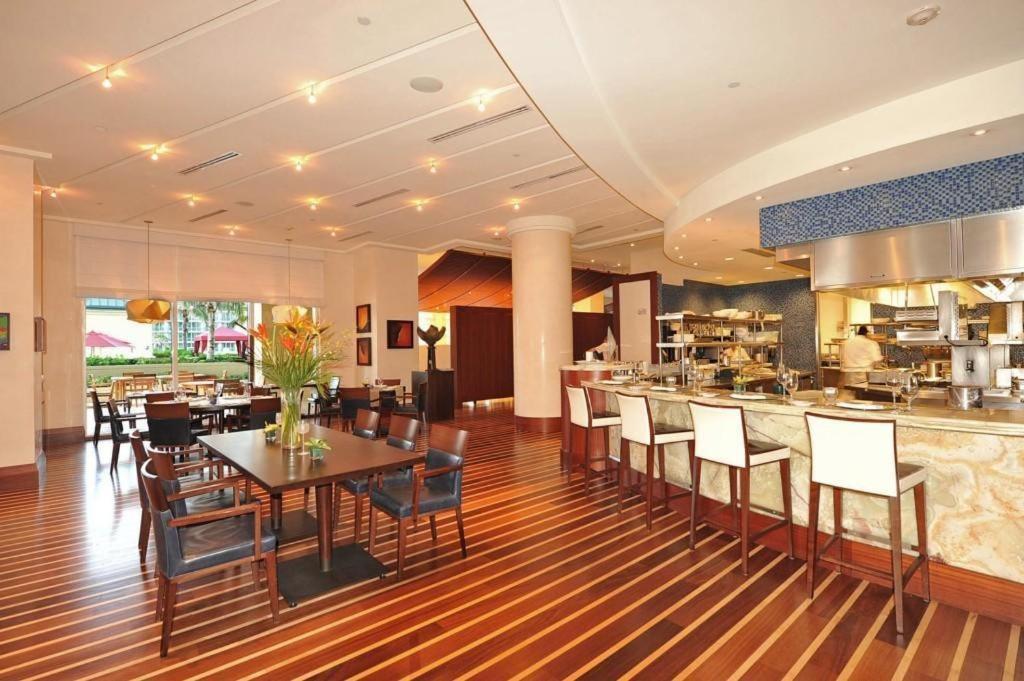 Singer Island Beach Resort And Spa, Located At The Palm Beach Resort Riviera Beach Exterior photo